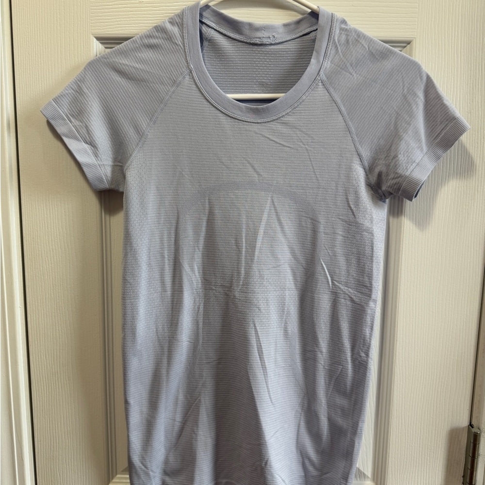 lululemon athletica Swiftly lavender Short Sleeve Tee